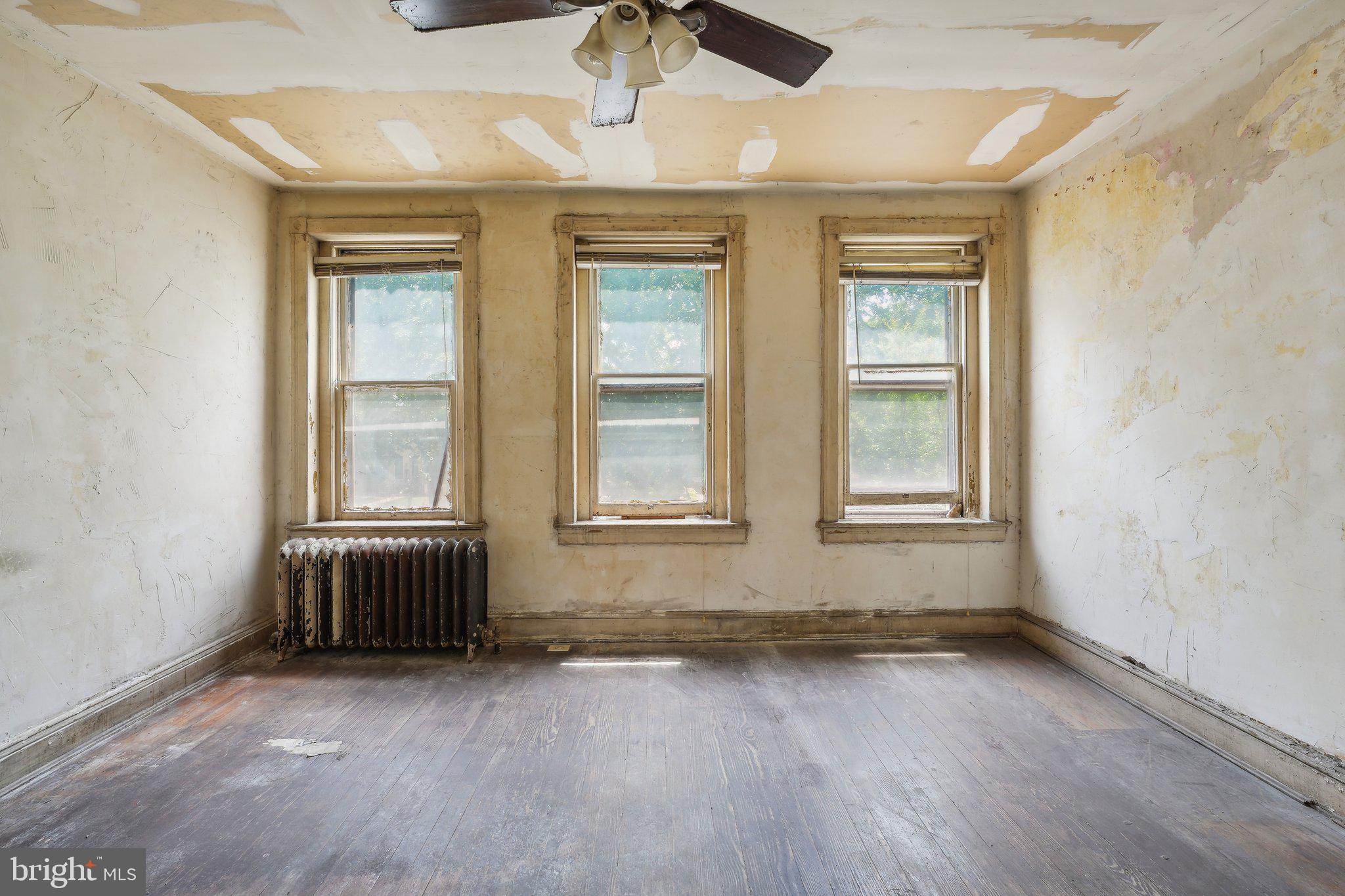 1422 POTOMAC AVENUE SE