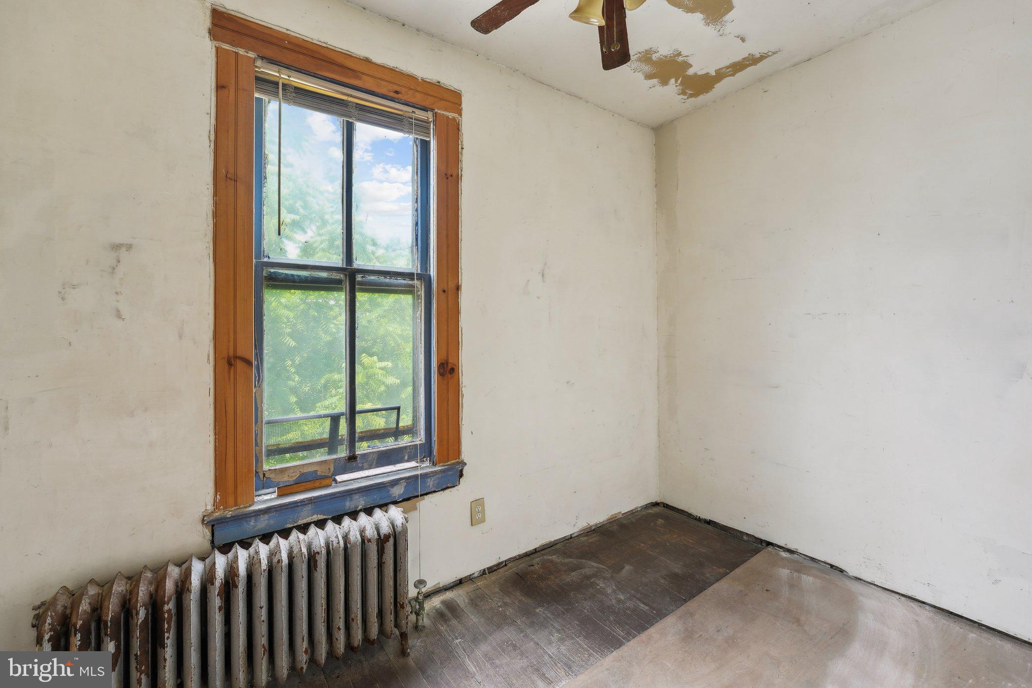 1422 POTOMAC AVENUE SE