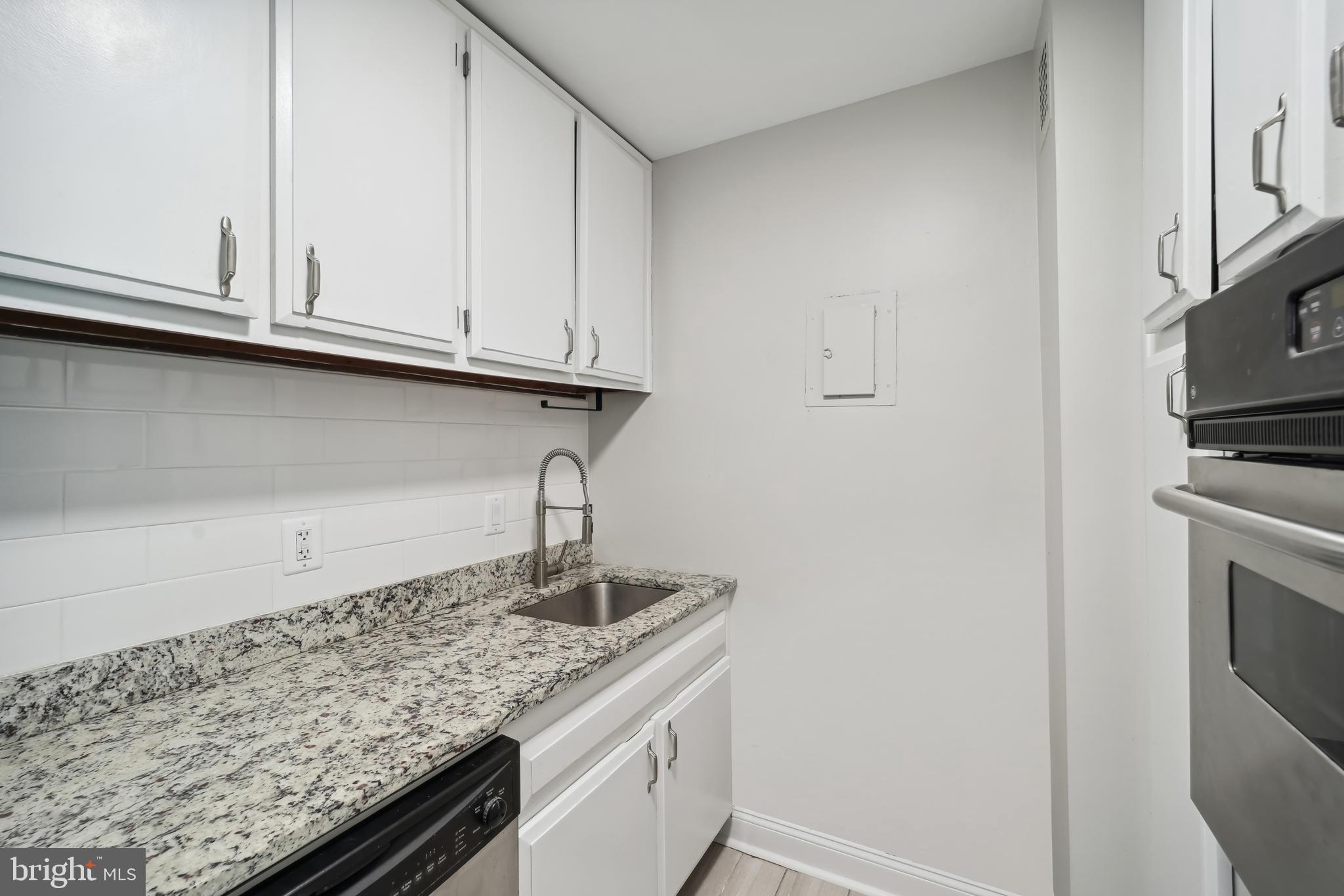 1435 4TH STREET SW B507