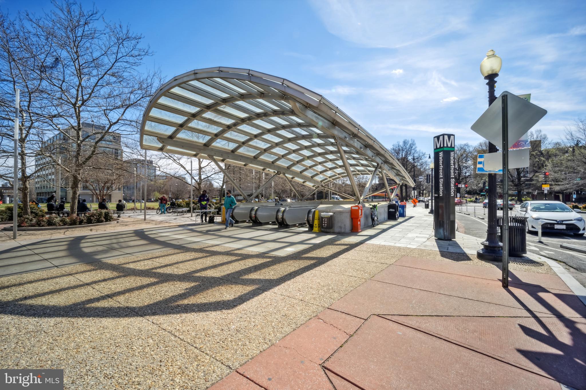 1435 4TH STREET SW B507