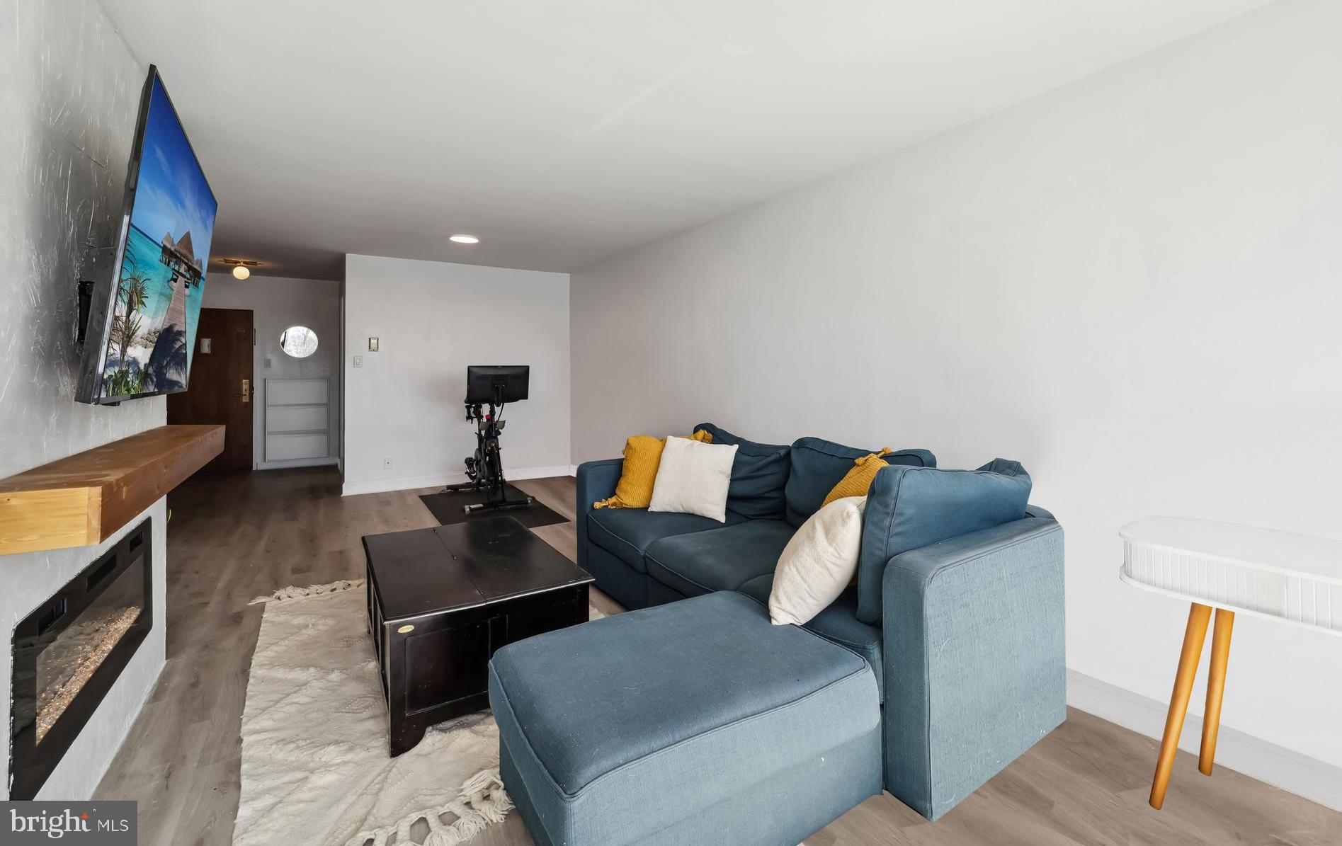 1435 4TH STREET SW B507