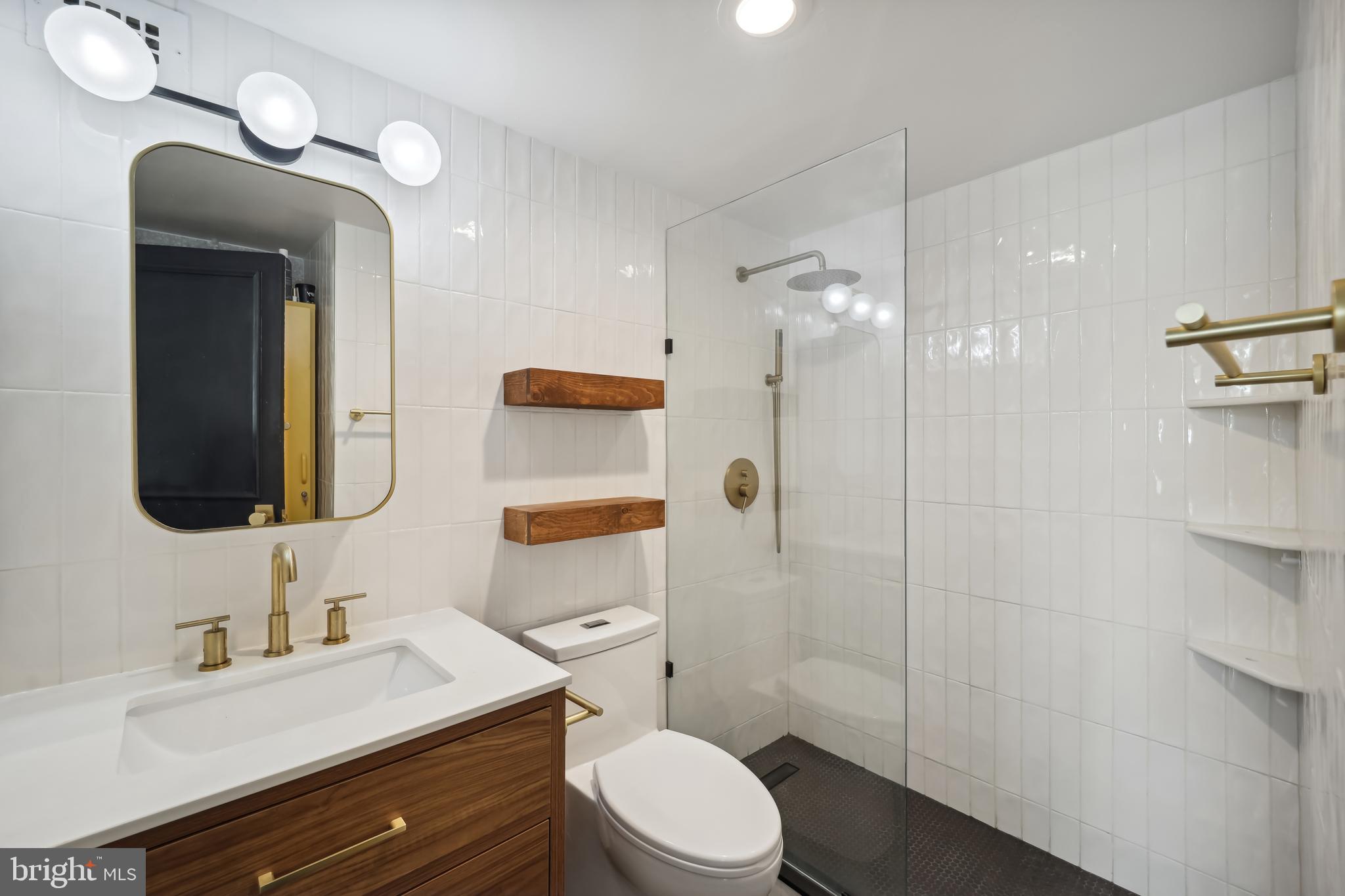 1435 4TH STREET SW B507