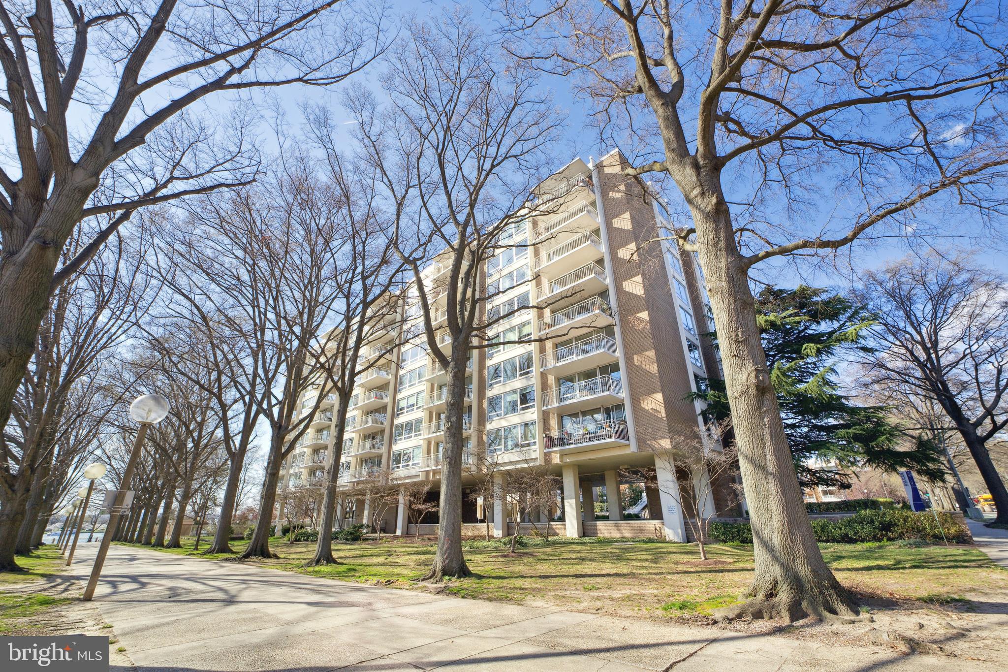 1435 4TH STREET SW B507