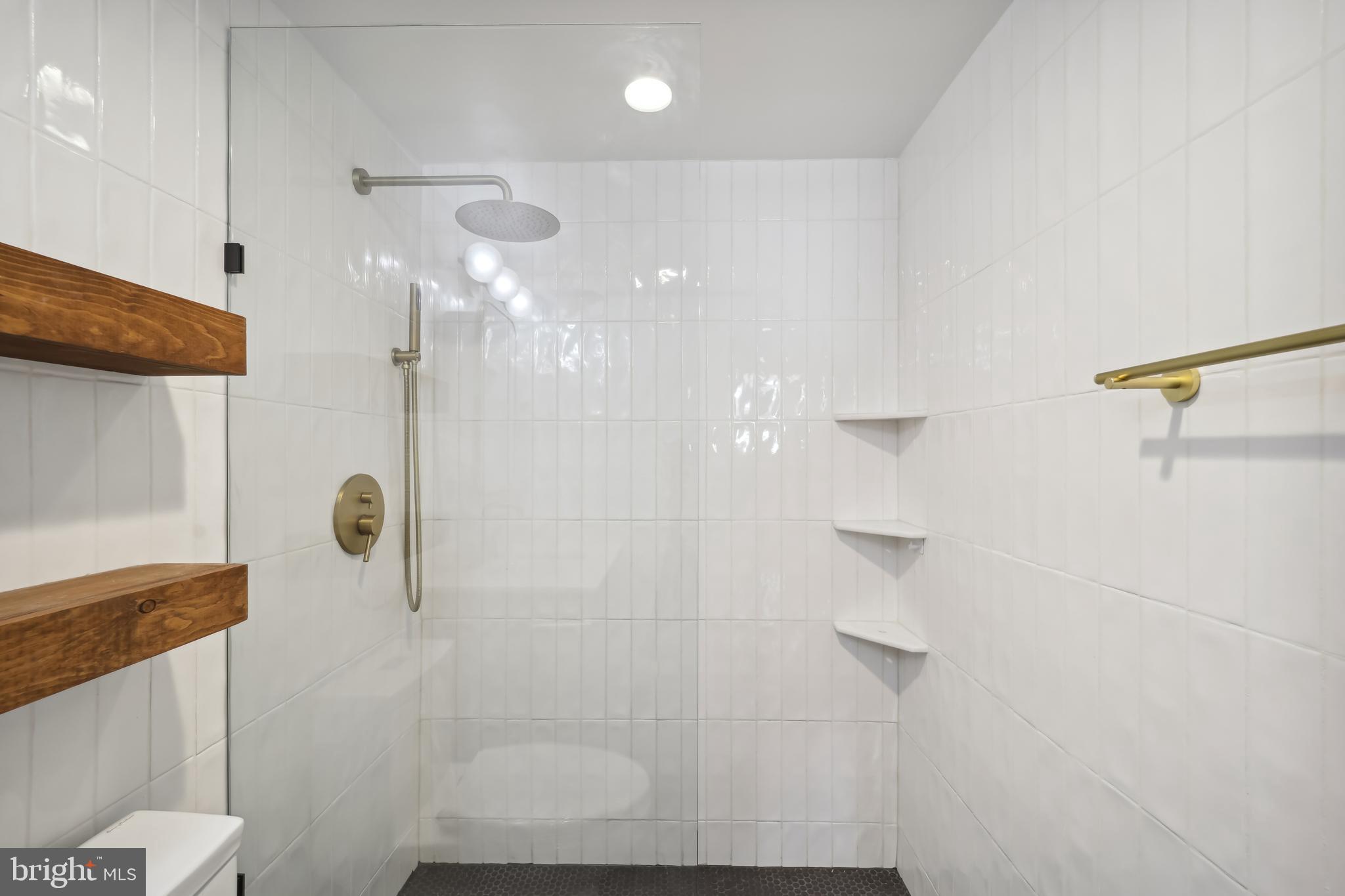 1435 4TH STREET SW B507