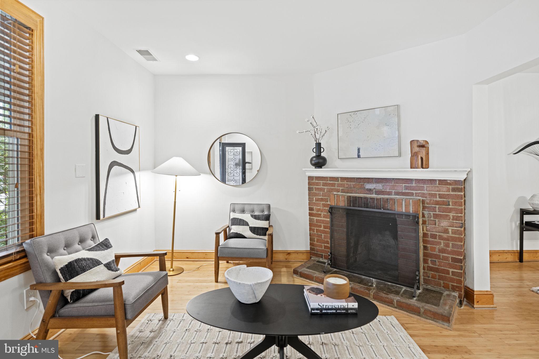 1504 10TH STREET NW