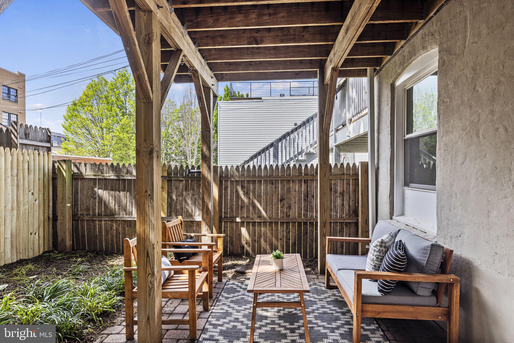 1504 10TH STREET NW