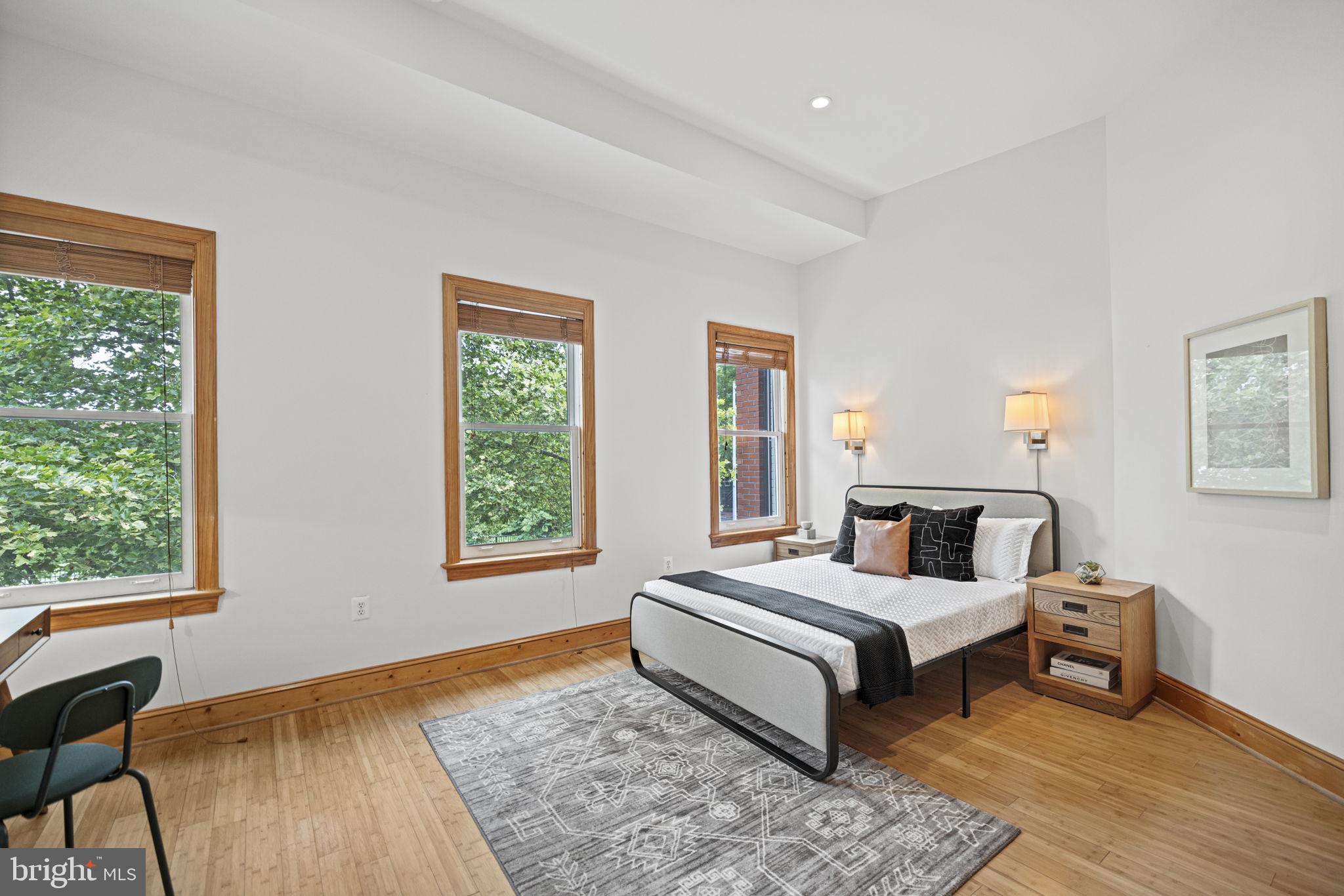 1504 10TH STREET NW