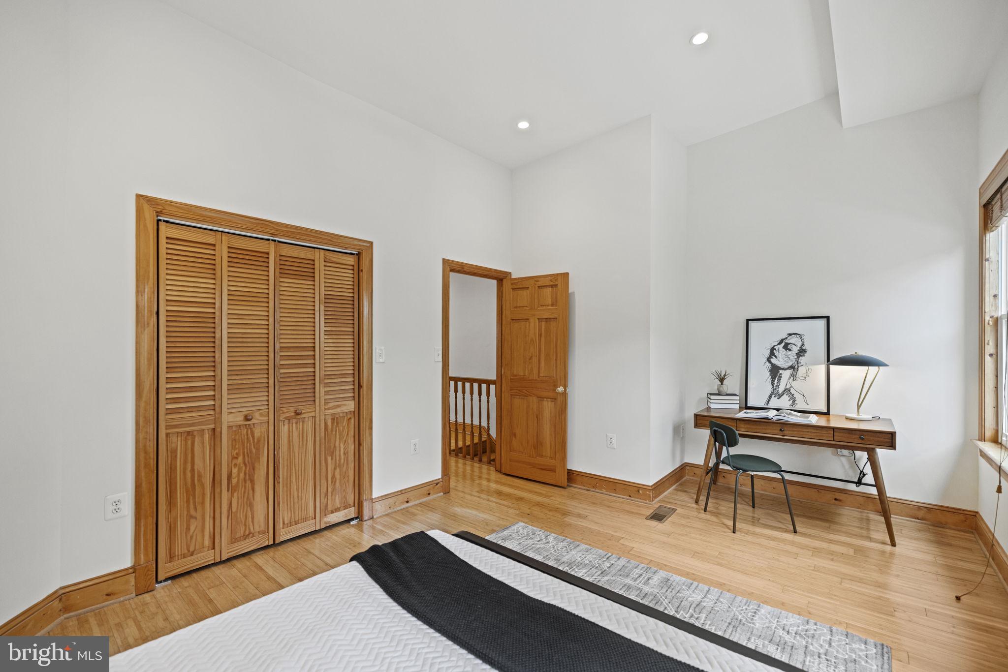 1504 10TH STREET NW