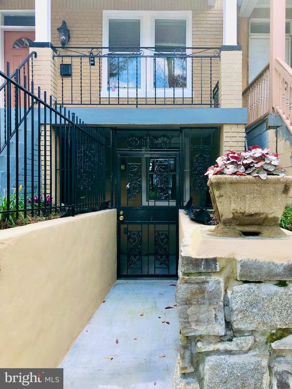 812 DECATUR STREET 1/2 NW