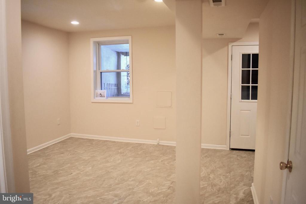 812 DECATUR STREET 1/2 NW