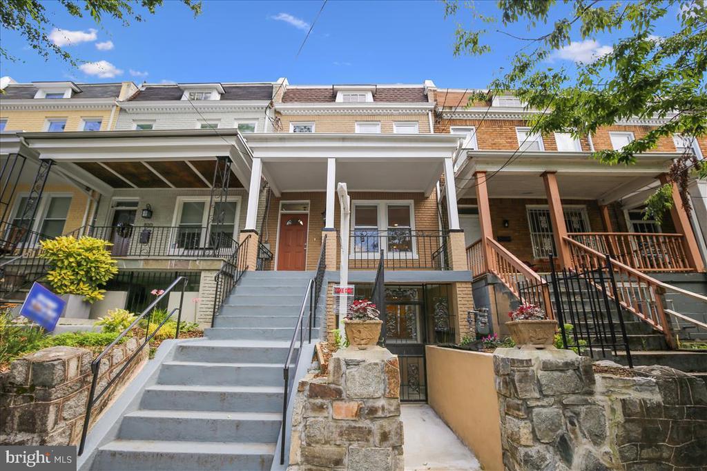 812 DECATUR STREET 1/2 NW