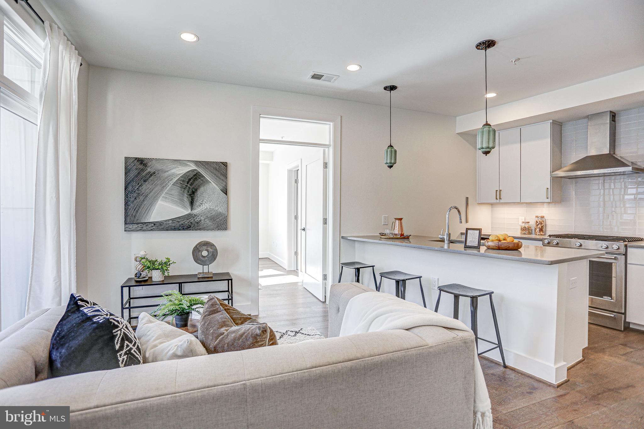 2337 CHAMPLAIN STREET NW 106