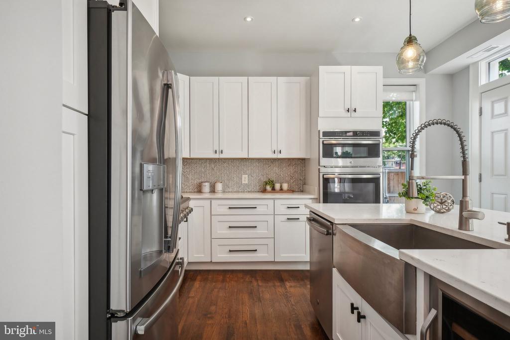 1811 4TH STREET NW
