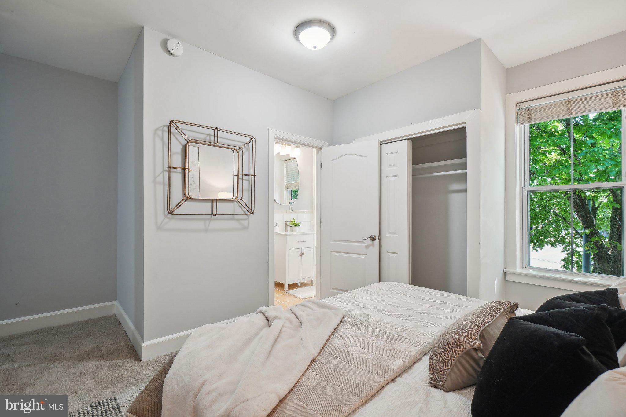 1811 4TH STREET NW
