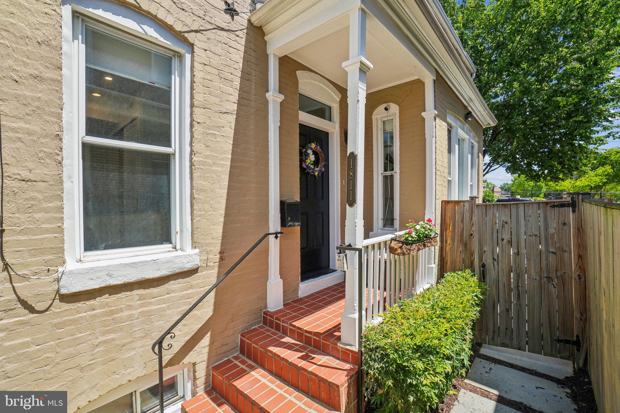 1811 4TH STREET NW