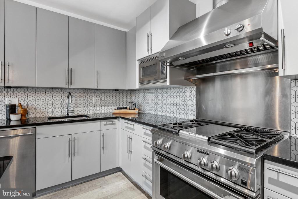 2125 14TH STREET NW 327W