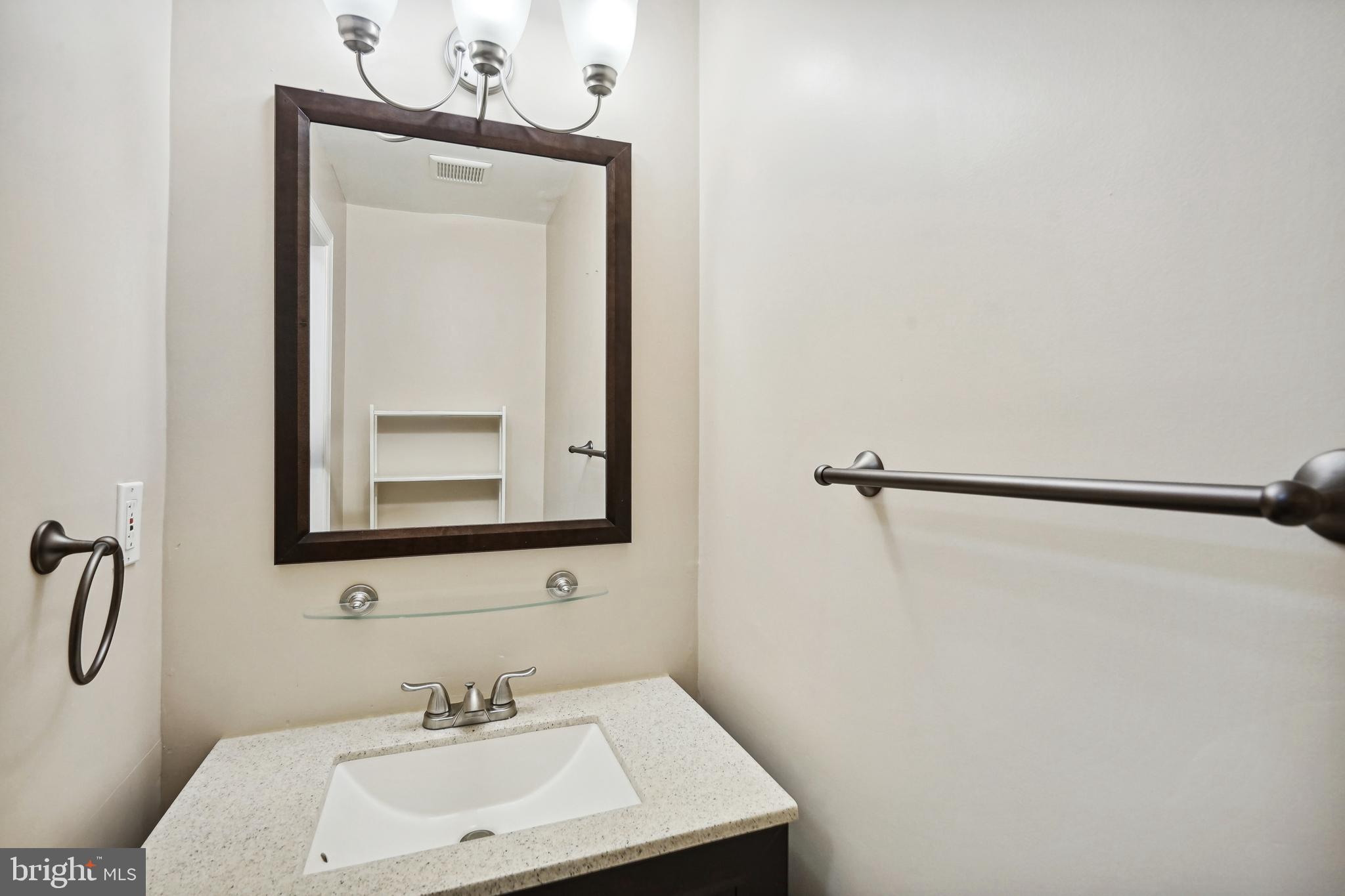 843 BARNABY STREET SE