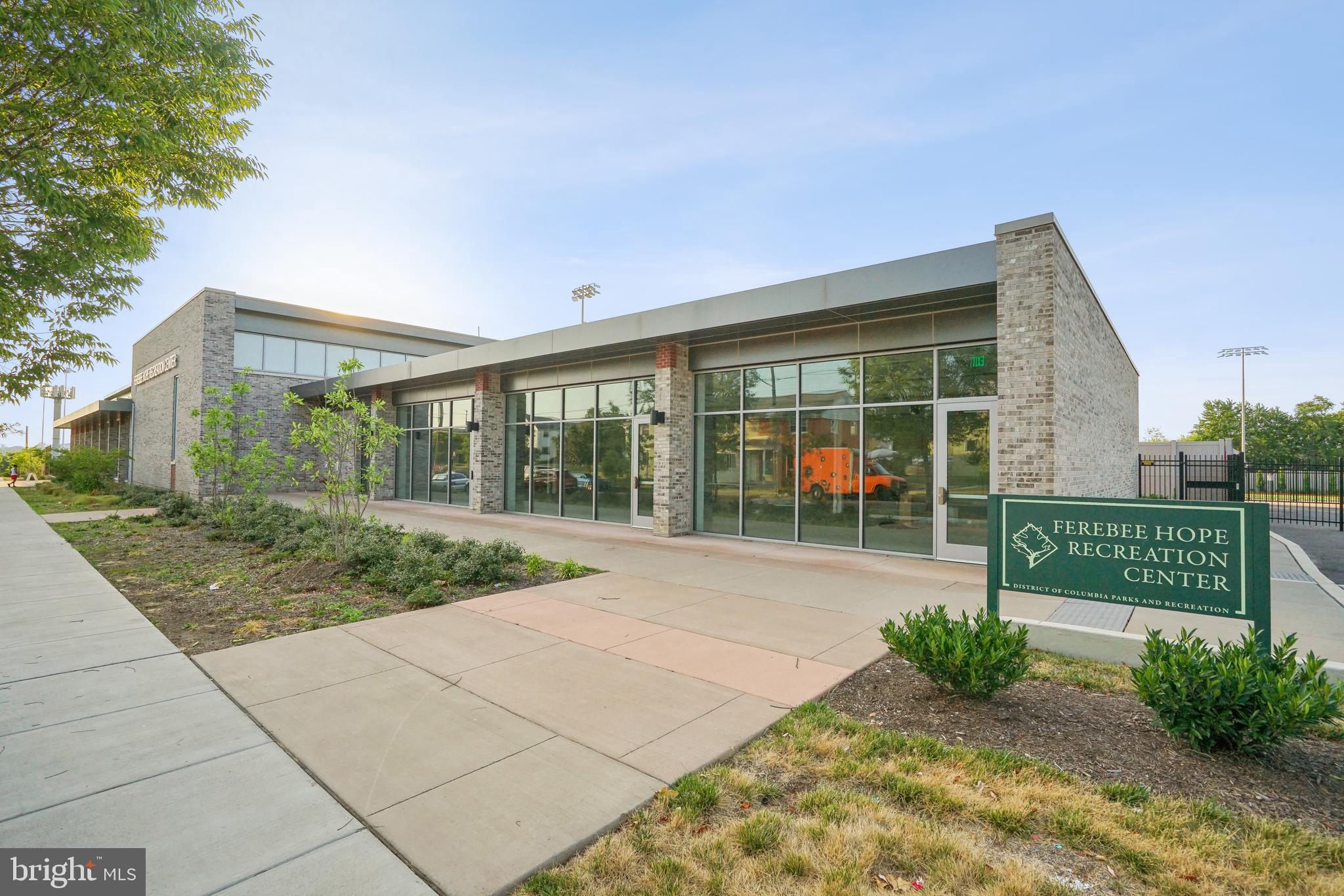 843 BARNABY STREET SE