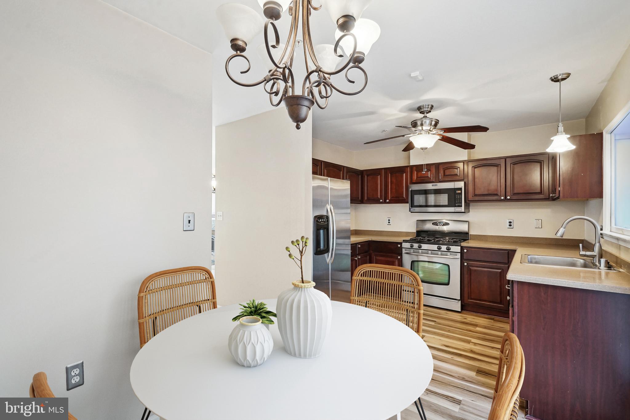 843 BARNABY STREET SE