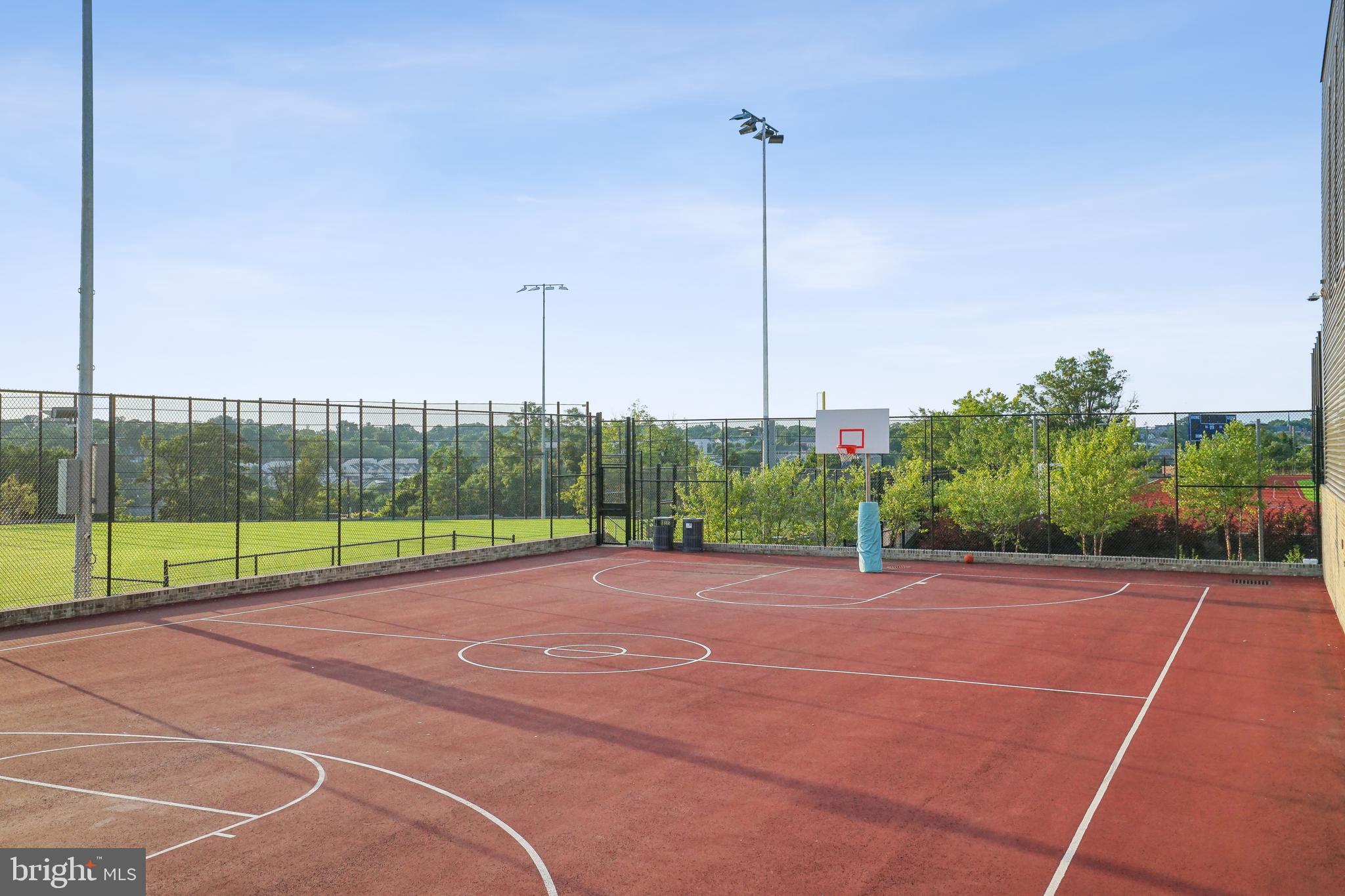 843 BARNABY STREET SE