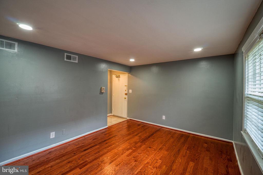 2139 SUITLAND TERRACE SE 101