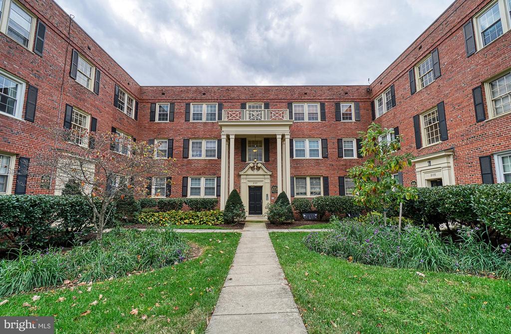 2139 SUITLAND TERRACE SE 101