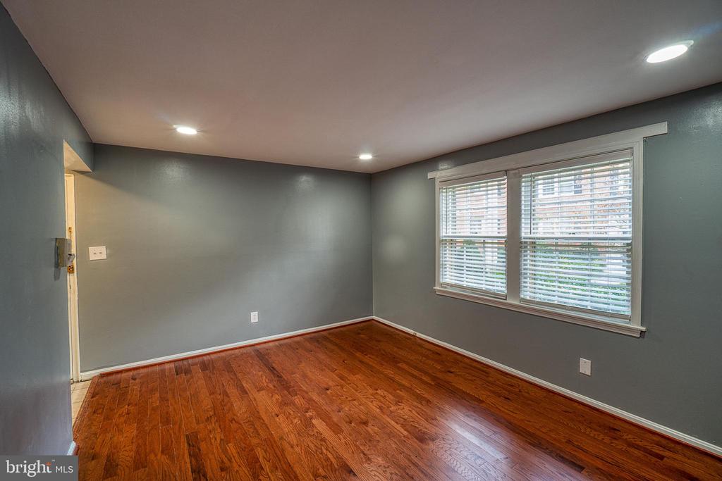 2139 SUITLAND TERRACE SE 101