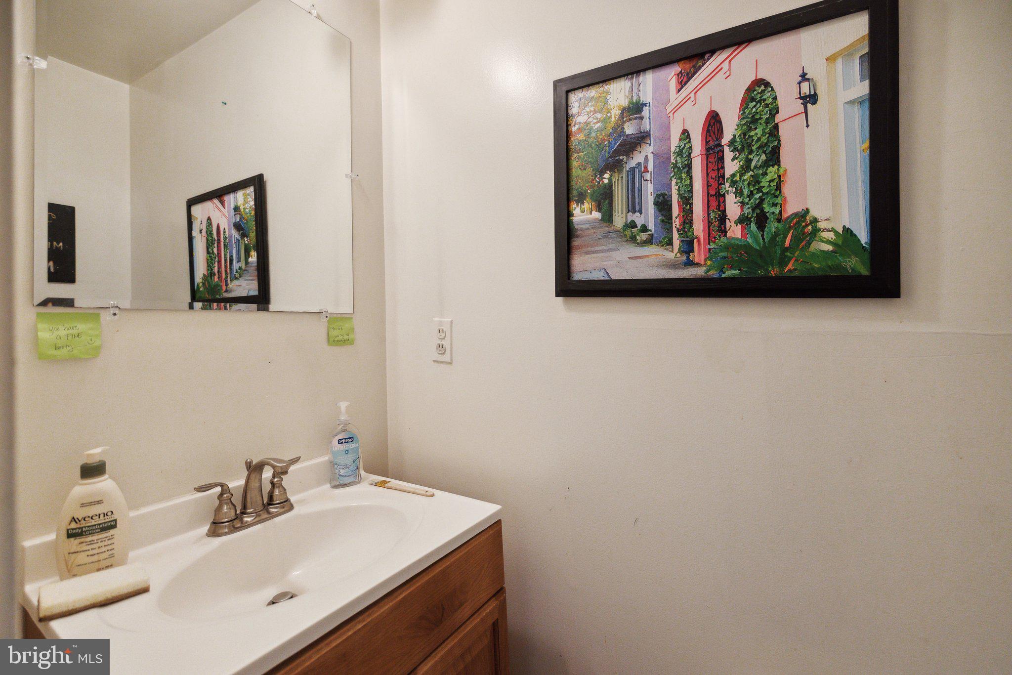 1829 E CAPITOL STREET SE