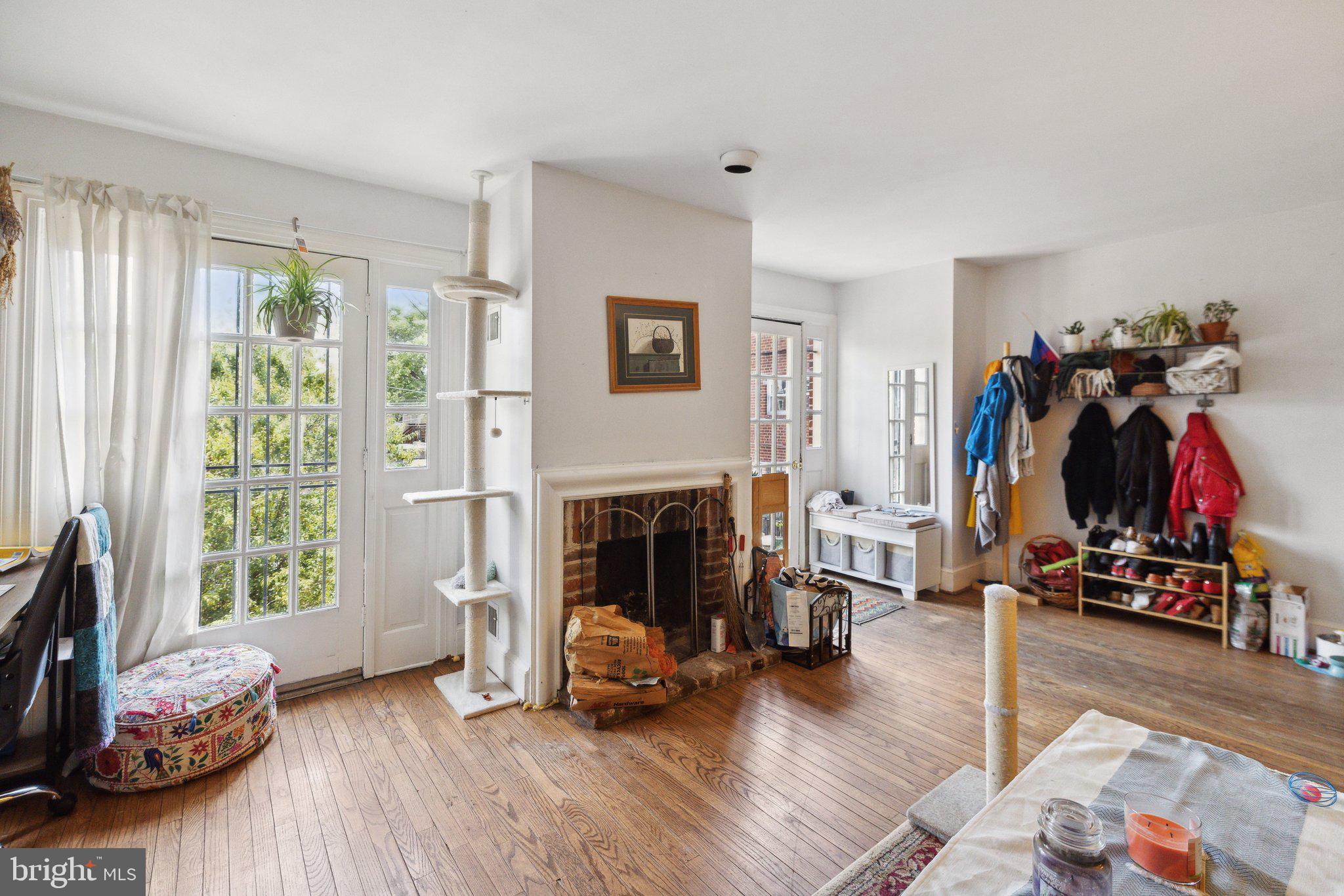 1829 E CAPITOL STREET SE