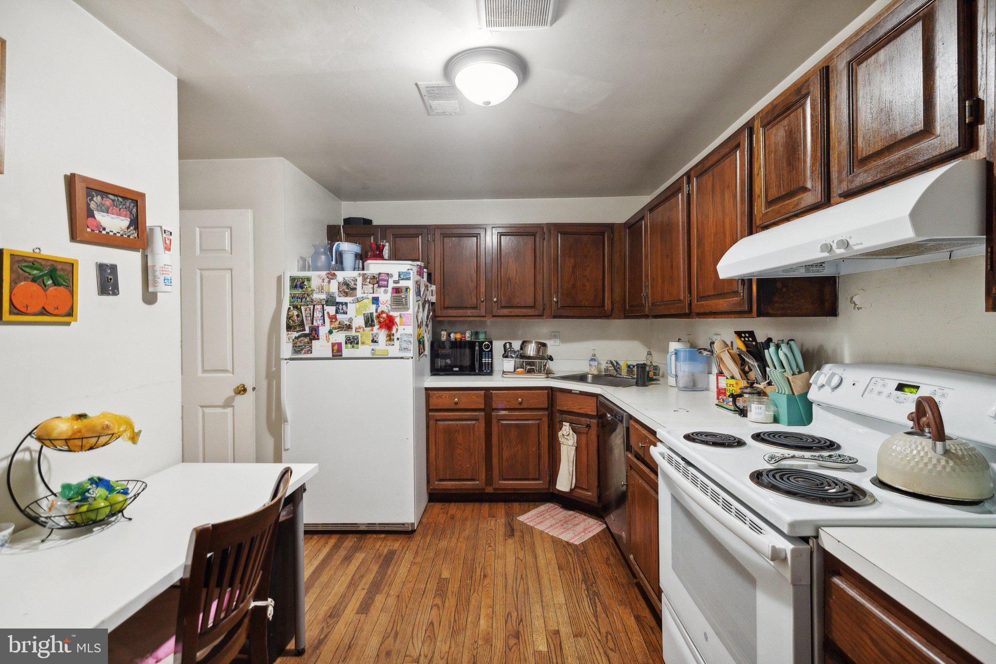 1829 E CAPITOL STREET SE