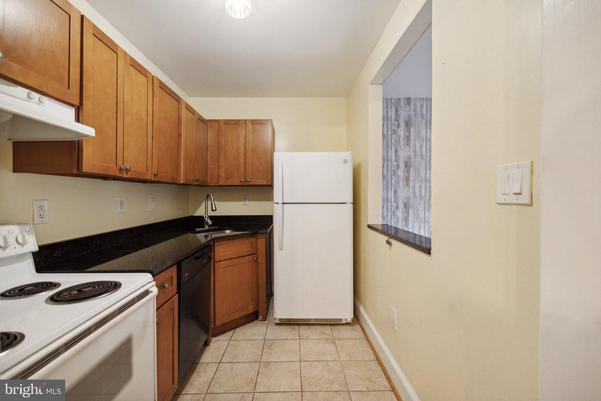 1829 E CAPITOL STREET SE