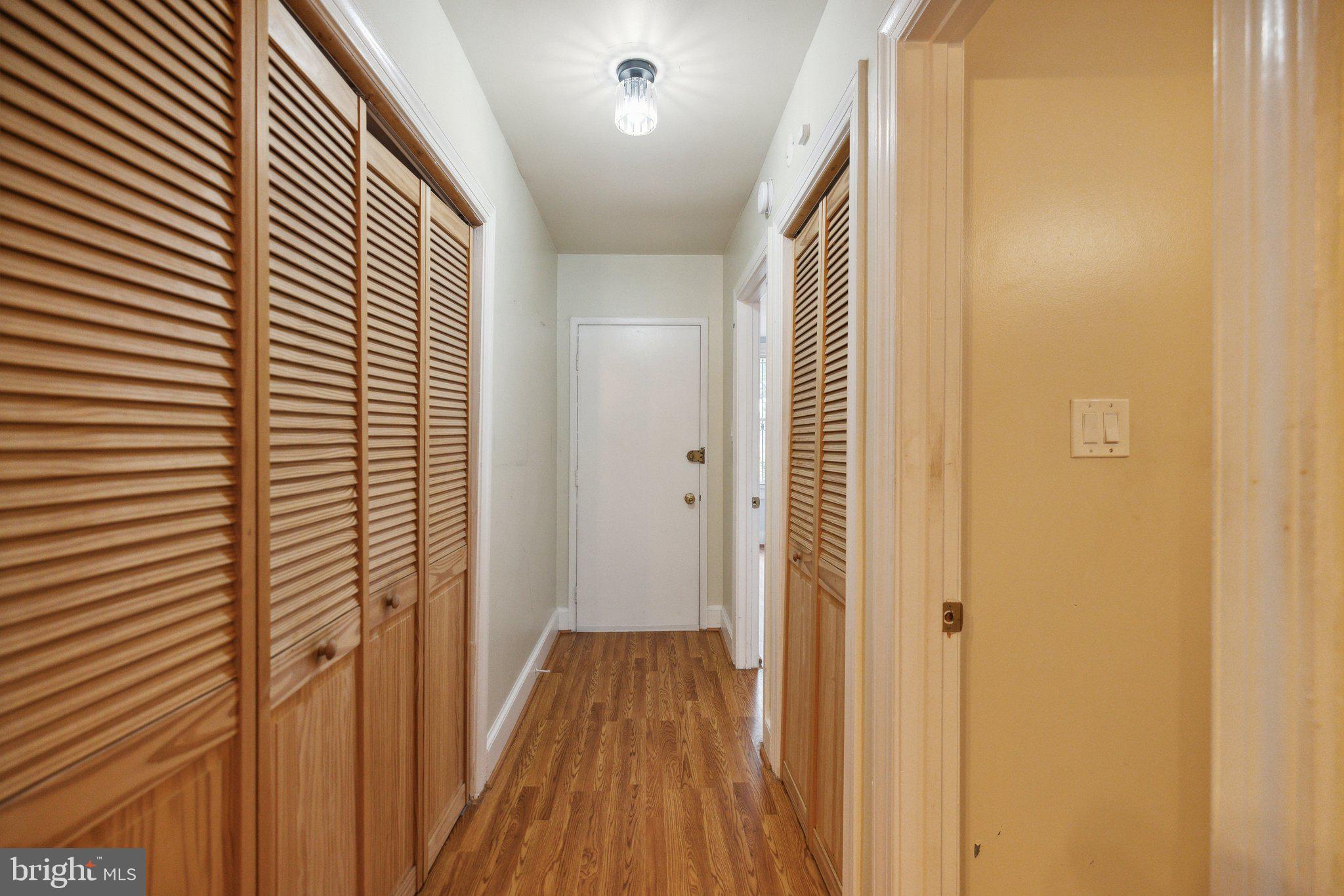 1829 E CAPITOL STREET SE