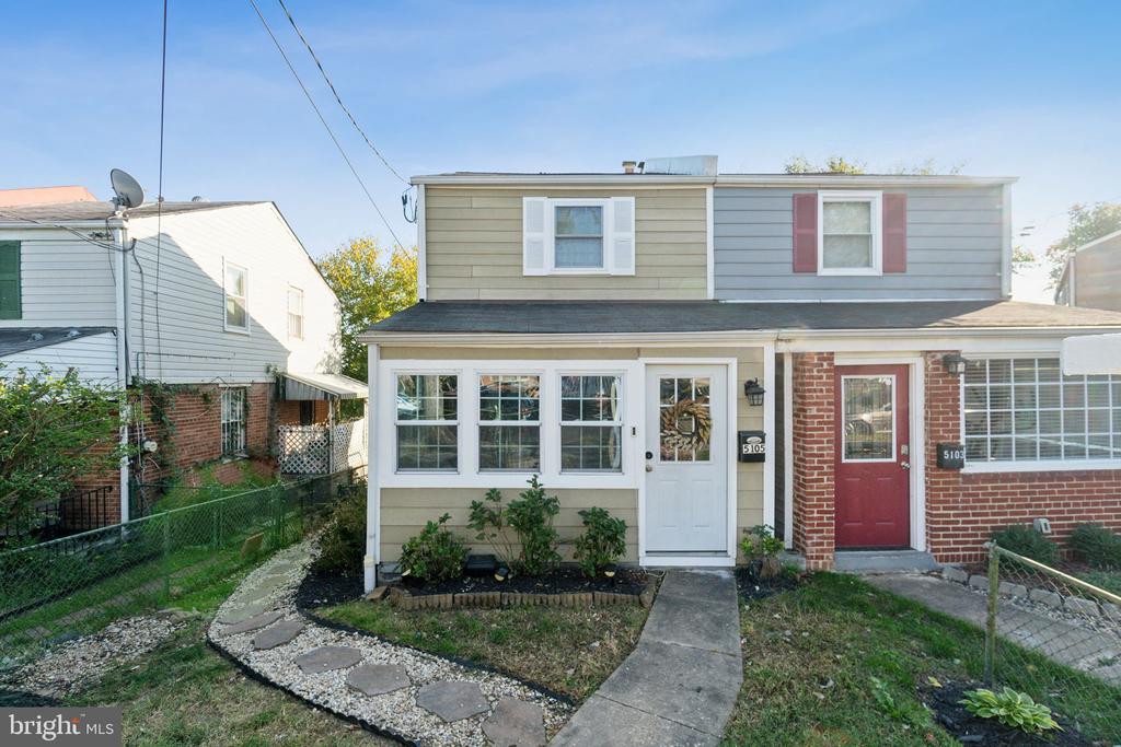 5105 JAY STREET NE