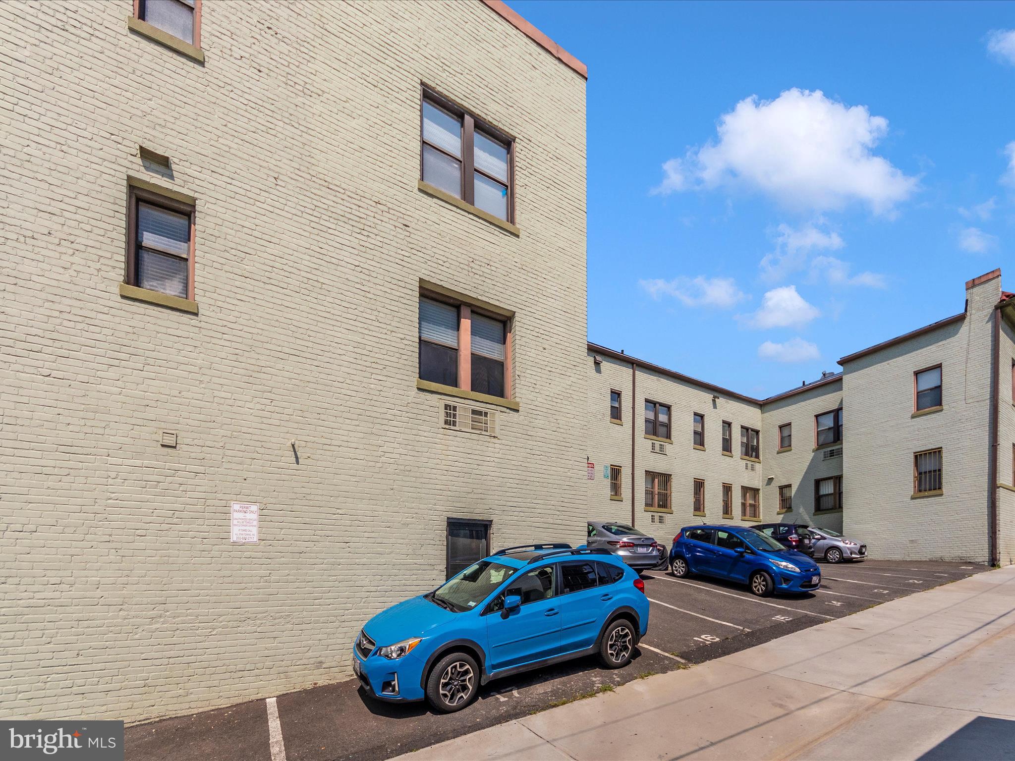 315 EVARTS STREET NE 209