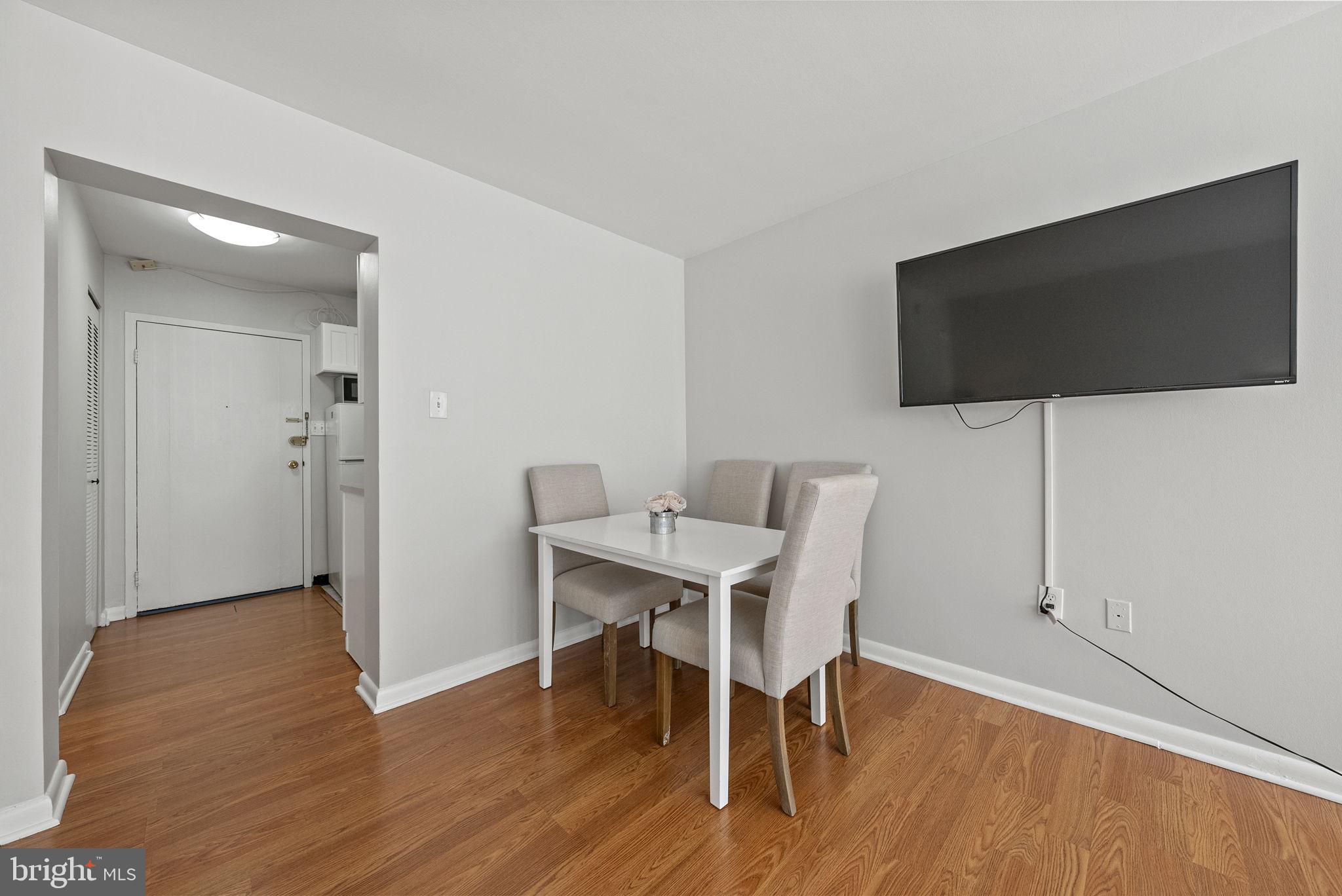 922 24TH STREET NW 215