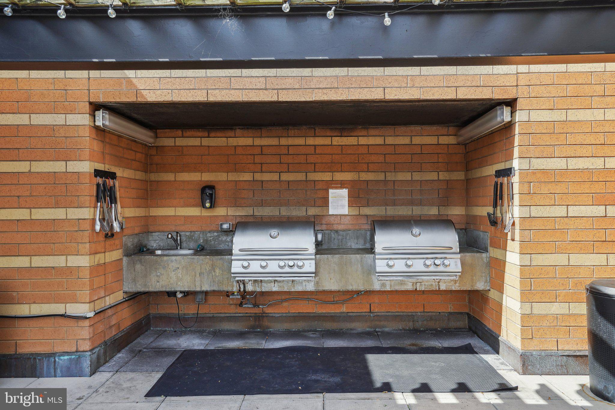 400 MASSACHUSETTS AVENUE NW 810