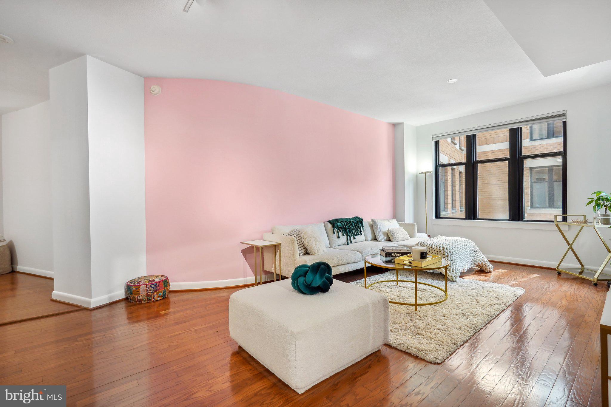 400 MASSACHUSETTS AVENUE NW 810