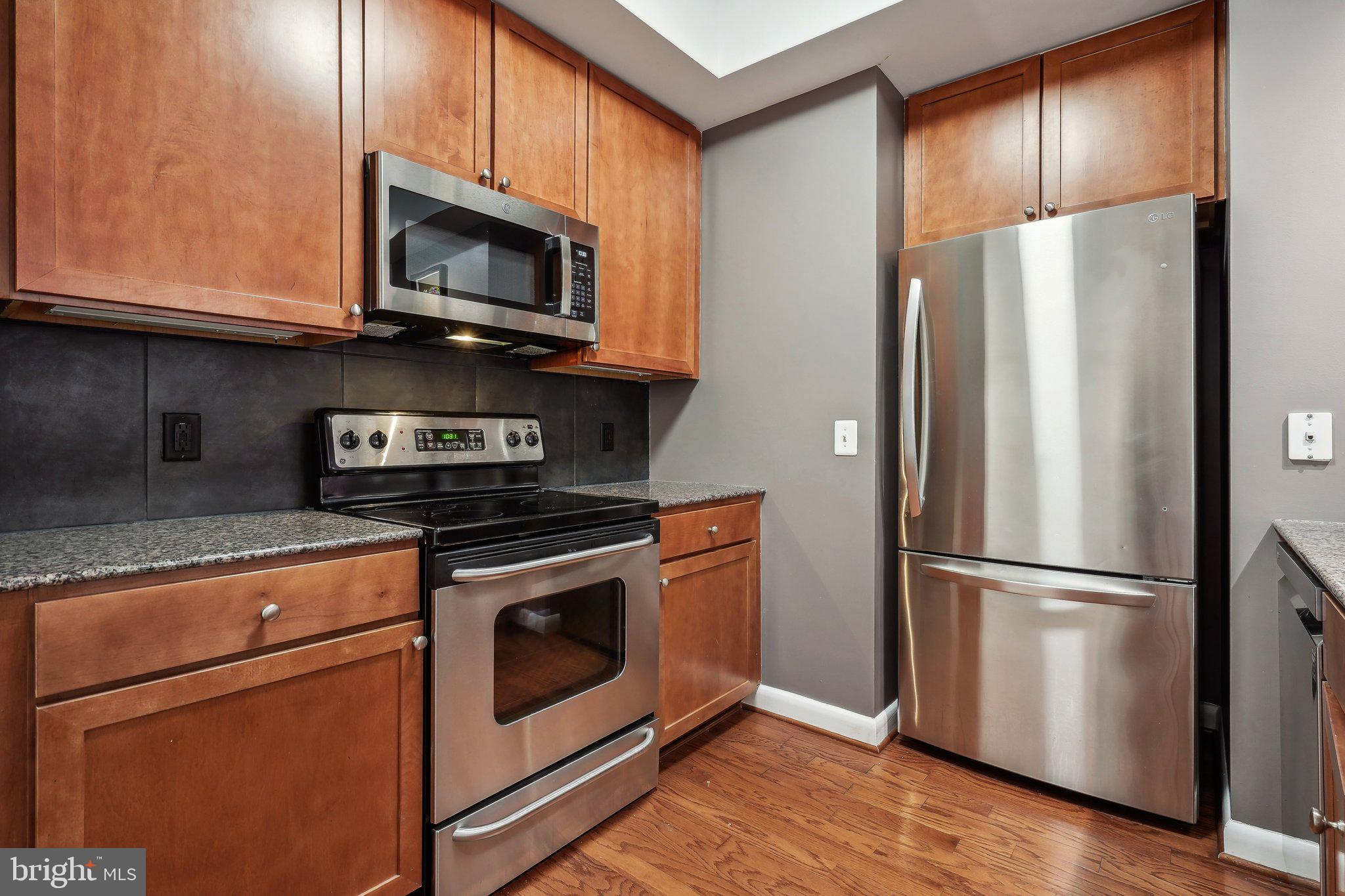 400 MASSACHUSETTS AVENUE NW 810