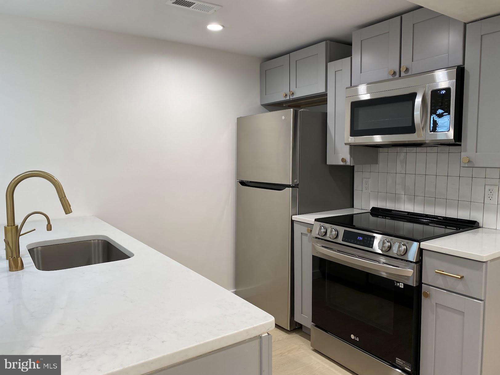 2606 4TH STREET NE B