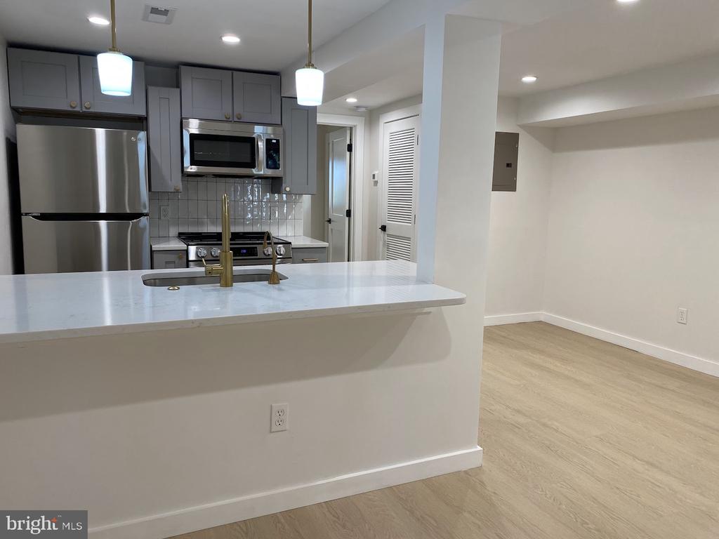 2606 4TH STREET NE B