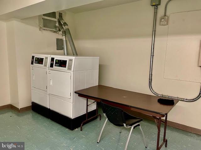 4201 CATHEDRAL AVENUE NW 903W