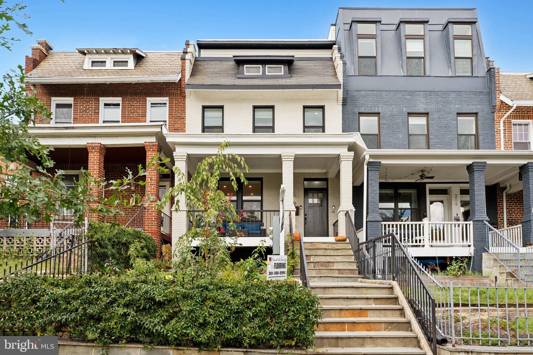 202 RANDOLPH PLACE NE 1