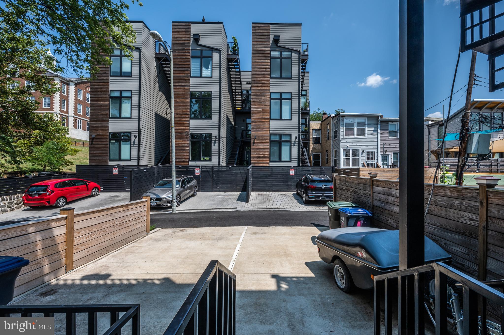 202 RANDOLPH PLACE NE 1