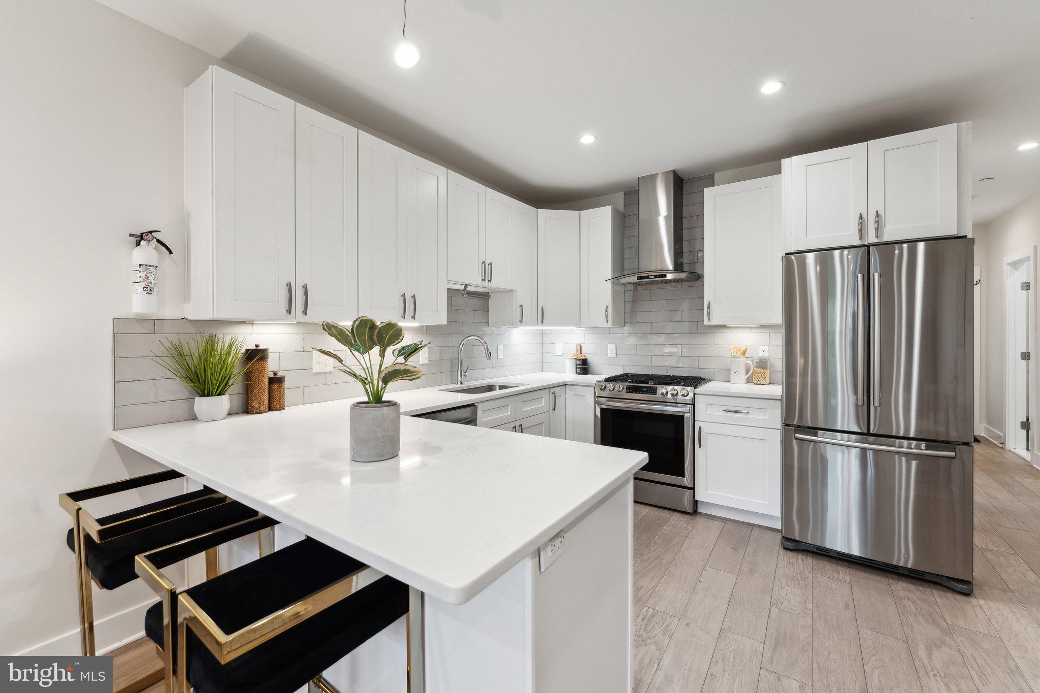 202 RANDOLPH PLACE NE 1