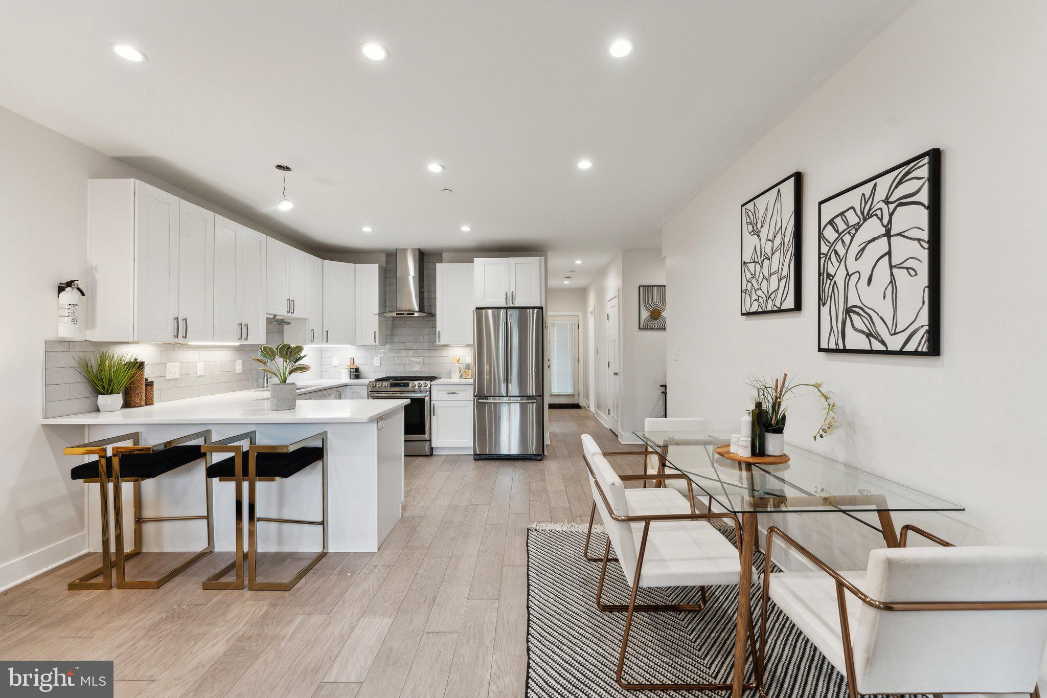 202 RANDOLPH PLACE NE 1