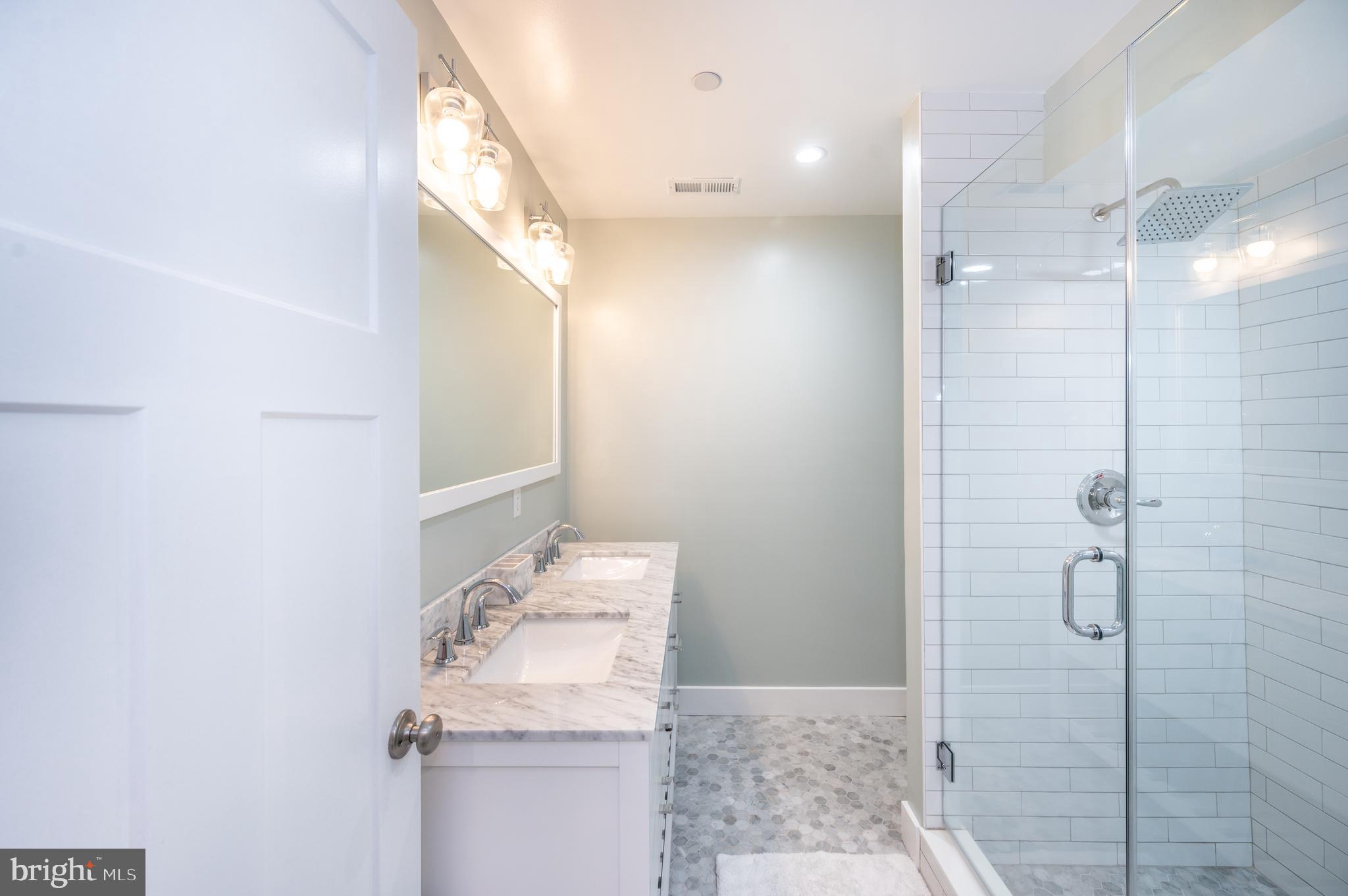 202 RANDOLPH PLACE NE 1