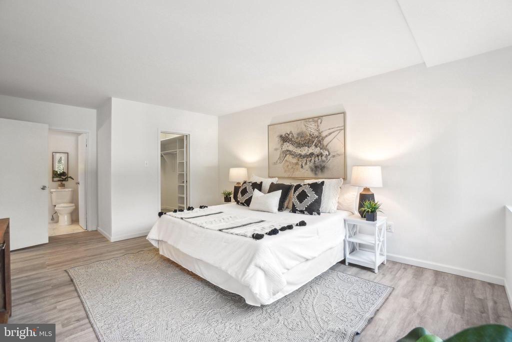 4101 CATHEDRAL AVENUE NW 306