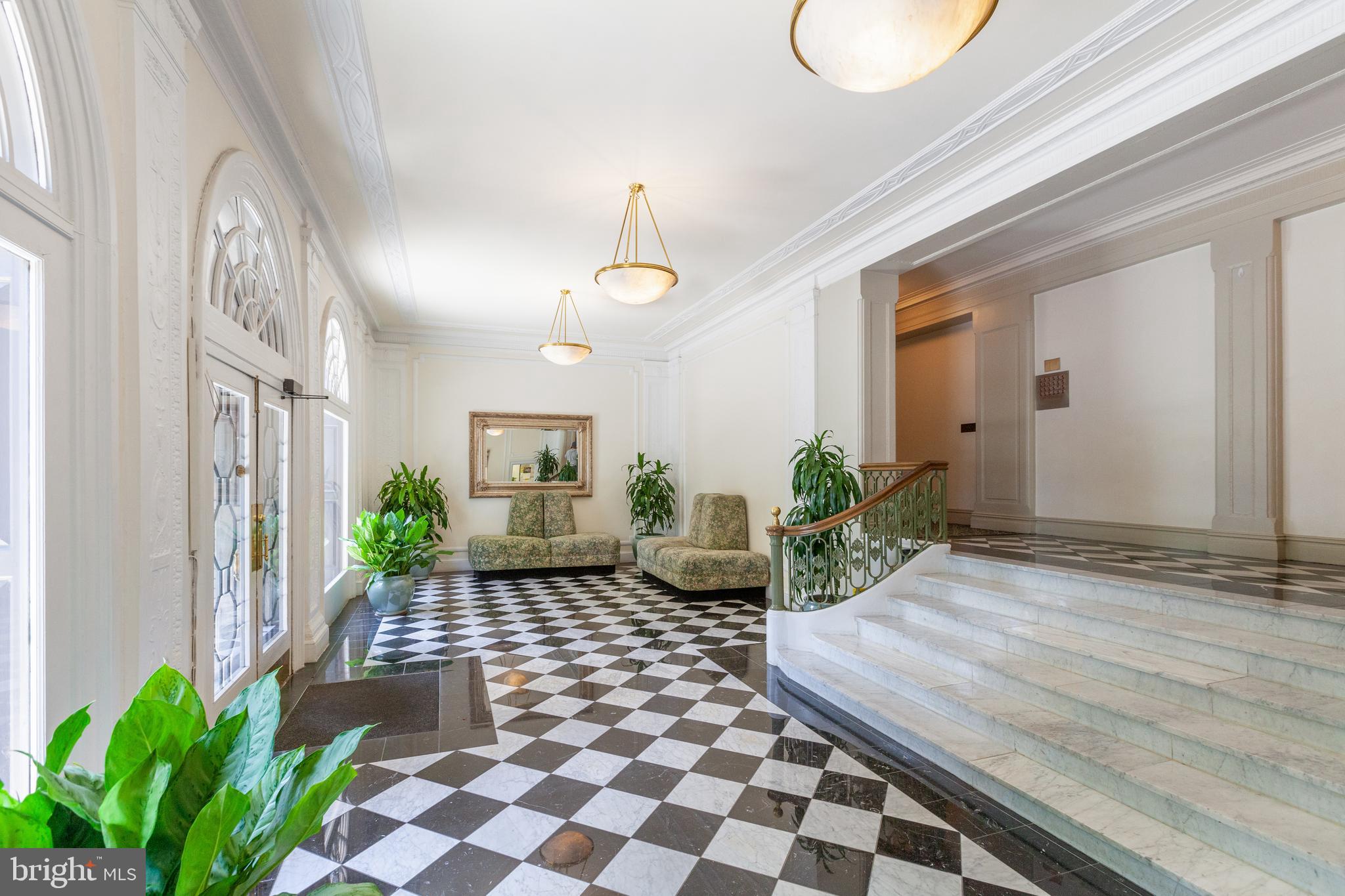 1514 17TH STREET NW B2