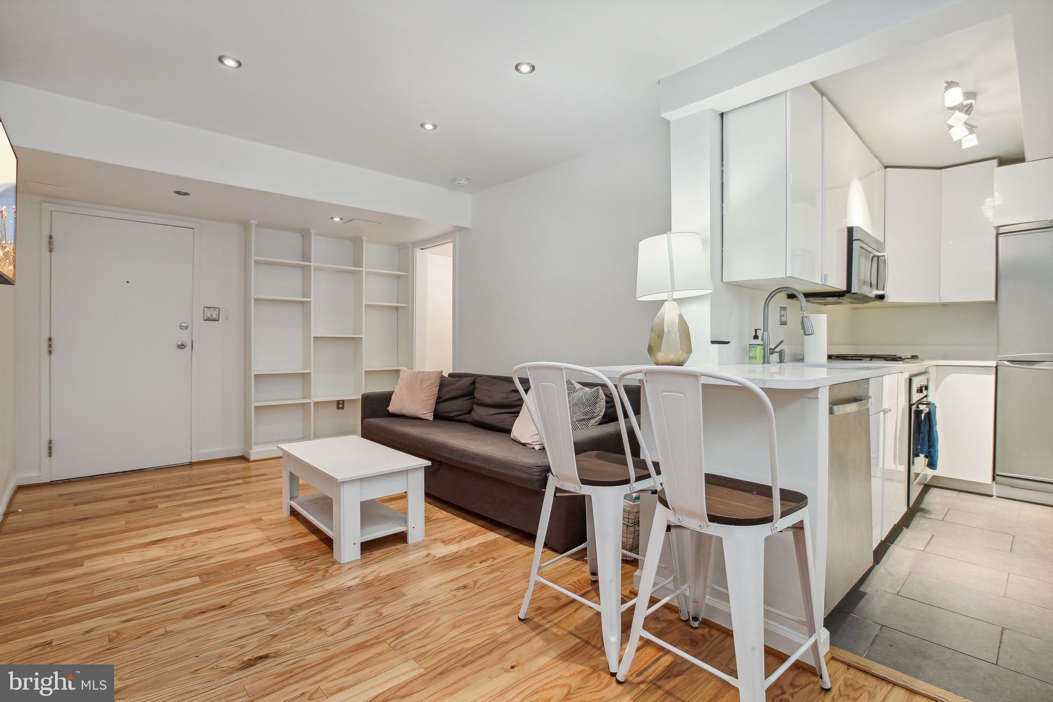 1514 17TH STREET NW B2