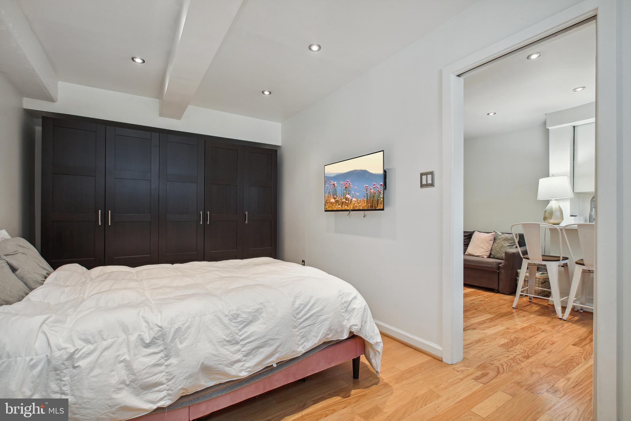 1514 17TH STREET NW B2